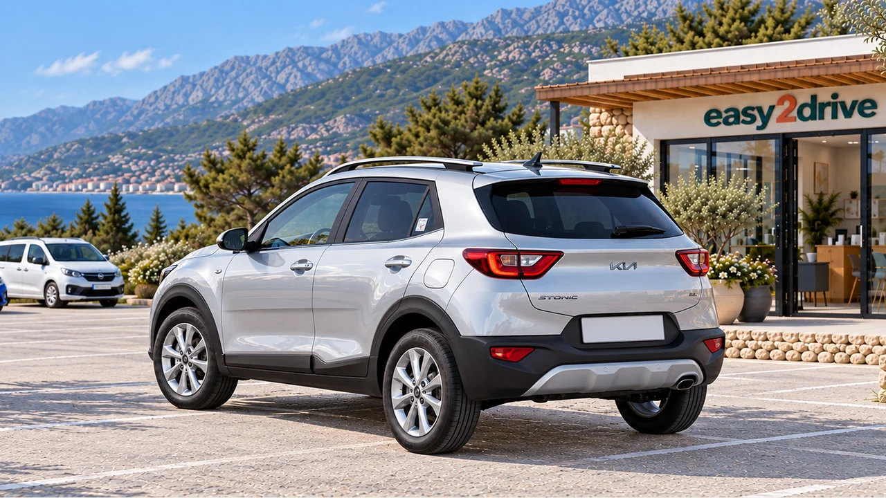 Kia Stonic 2023 — Kemer, silver